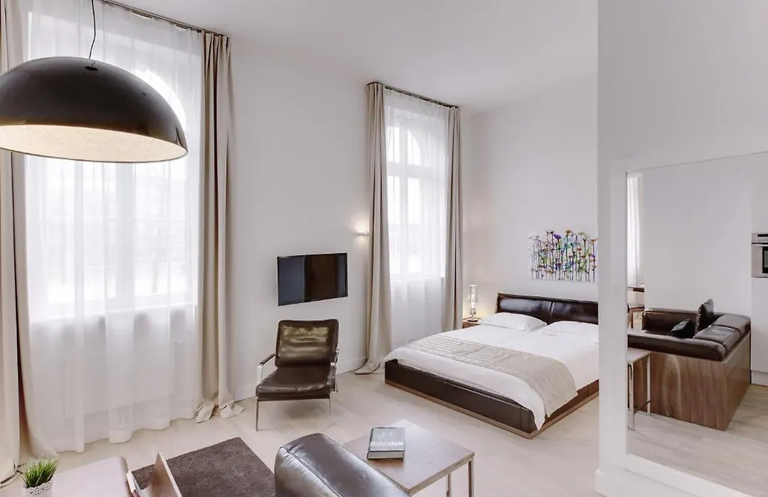 The Red - Living Suites By The Rhine-1